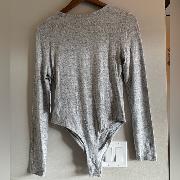 🌸 Dex 🌸 grey wrap bodysuit - Picture 3 of 9